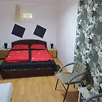 Apartment Kisfaludy Vendeghaz *