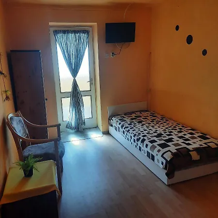 Kisfaludy Vendeghaz * Abadszalok