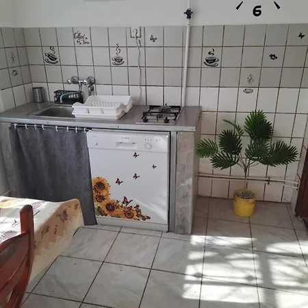 Kisfaludy Vendeghaz Abádszalók