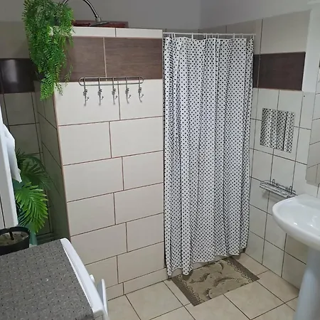 Kisfaludy Vendeghaz Apartment