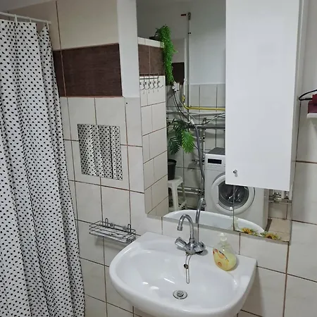 Kisfaludy Vendeghaz * Abádszalók