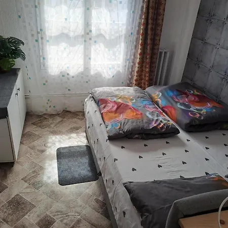 Kisfaludy Vendeghaz Apartment *